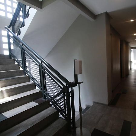 Хостел Bale Resident Джакарта Экстерьер фото